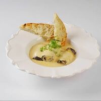 Баклажановые рулетики со сливочном сыром и соусом Том ям в Фабрика