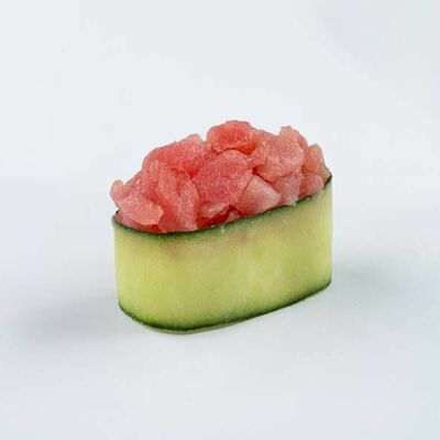 Гункан Тунец в Рыбамясо по цене 150 ₽