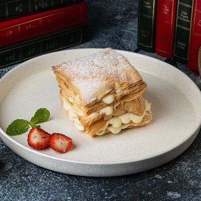 Наполеон в McKey Pub & Restauraunt по цене 430 ₽