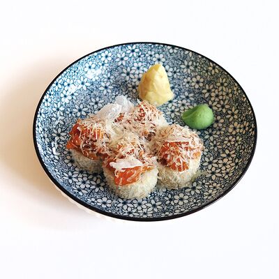 С форелью и пармезаном в Ёлки по цене 608 ₽