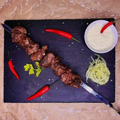 Баранья мякоть в Бардак на углях по цене 1750 ₽