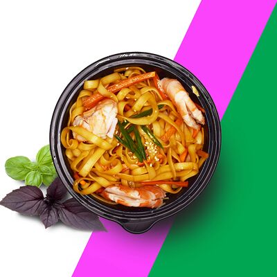 Wok с креветками и овощами в Фудзи по цене 523 ₽