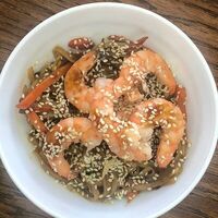Лапша с креветкой Wok в Бегемот