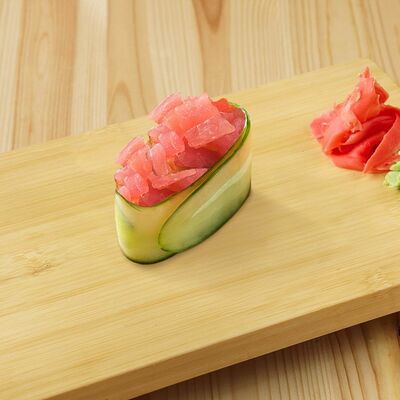 Суши каппа тунец в Вкусные Суши Premium по цене 150