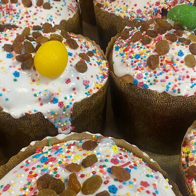 Кулич с изюмом в Хлебное место по цене 600 ₽