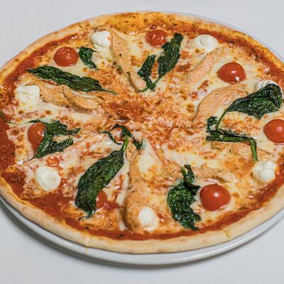 Пицца Полло Шпиначио в Tutti I Giorni по цене 1380 ₽