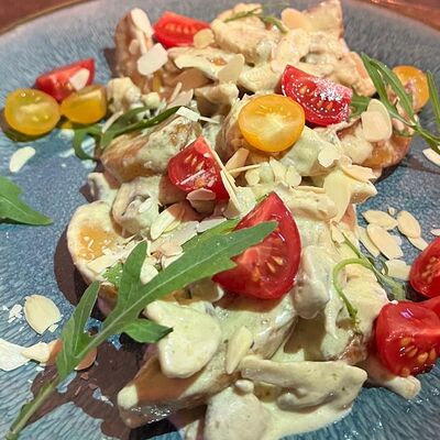 Цыпленок с вешенкамив Лобстер по цене 579 ₽