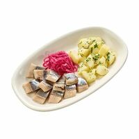 Сельдь с отварным картофелем в Лето