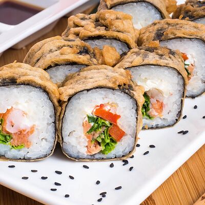 Император в Мегаролл по цене 500 ₽