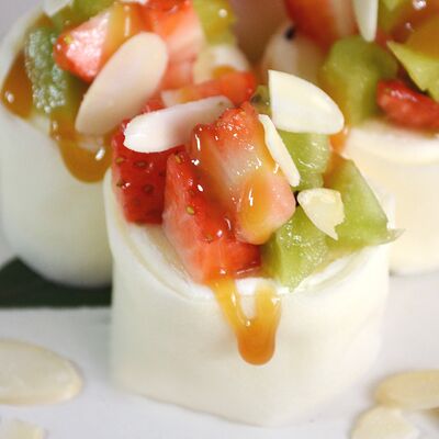 Сладкий ролл с киви и карамелью в Держи рыбу по цене 700