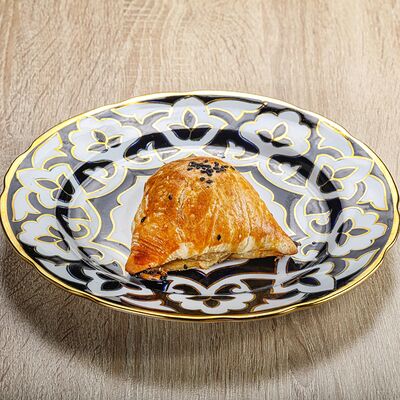 Самса слоёная с говядиной в Чайхана Плов N1 по цене 170 ₽