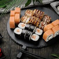 Сет Канбина в Кухня МОМО