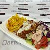 Донер на тарелке с курицей в Berlin Doner по цене 519