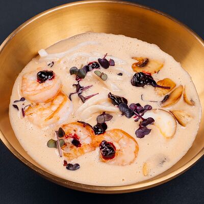 Сырный рамен с креветками в Umami по цене 690 ₽