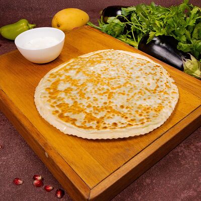 Кутаб с сулугуни в Чичилаки по цене 550 ₽