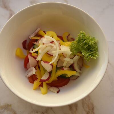 Салат Летний в Сметана на Б. Садовой по цене 389 ₽