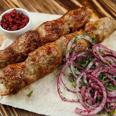 Люля-кебаб в Золотая мельница по цене 325 ₽