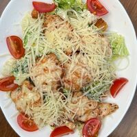 Салат Цезарь с курицей в Баракат