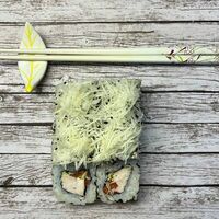 Цезарь-ролл в Sushi Favorite