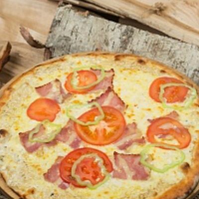 Пицца Флоренция в БЫСТРАЯДОСТАВКА Pizza мангал шашлык пицца на дровах по цене 899 ₽