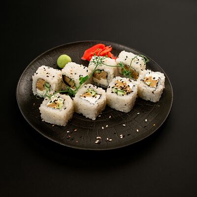 Ролл Томаго Чиз в Oji по цене 410 ₽