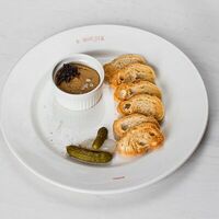 Паштет из куриной печени в Bistrot Le Moujik