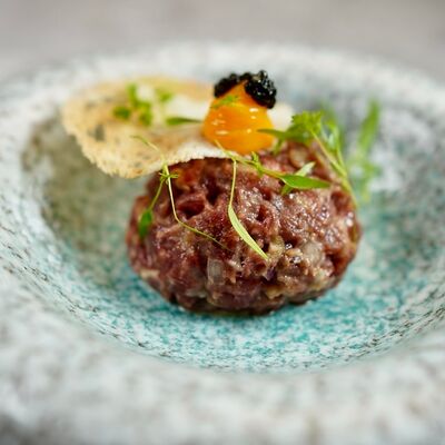 Тартар Телятина и артишоки в Gaudi по цене 1170 ₽