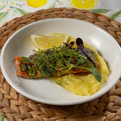 Лосось с картофельным пюре в Моя Италия по цене 1309 ₽