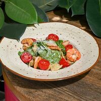 Цезарь с креветкамив Контейнер