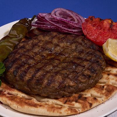 Бифтеки гемисто ме тири в Греческая таверна Порто Миконос по цене 1220 ₽