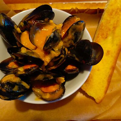 Мидии в соусе том ям в Трактир Распутинский по цене 910 ₽