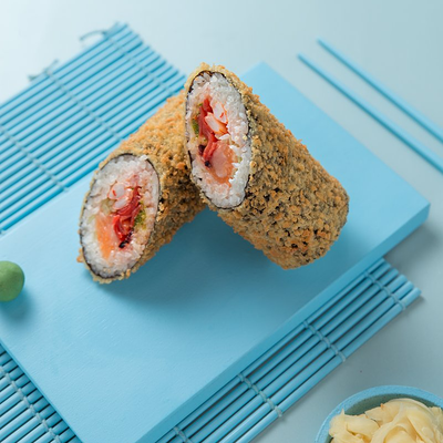Суширрито в темпуре с лососем и креветками в Rollwell по цене 870 ₽