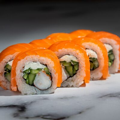 Ролл Креветочная фила в Pizza & Roll по цене 955 ₽