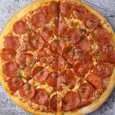 Пицца пеперони в SunRice по цене 890 ₽