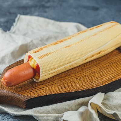 Французский с куриной сосиской в Irbis по цене 319 ₽