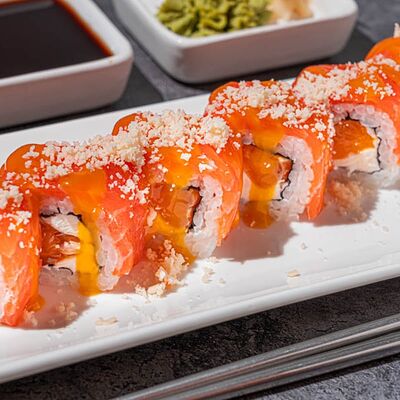 Фила с мандарином и пармезаномв Msushi по цене 995 ₽