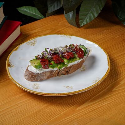 Брускетта с авокадо в Гастробар Библиотека по цене 450 ₽