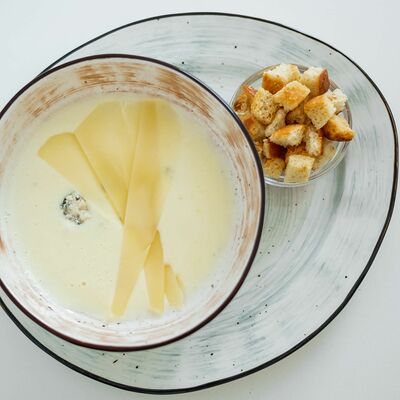 Сырный суп с горгонзолой в Semplice по цене 520 ₽