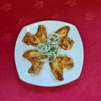 Шашлык из куриных крыльев в Кафе для друзей