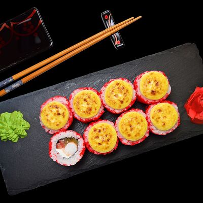 Запеченный ролл Чили-креветка в 4 Лосося по цене 459