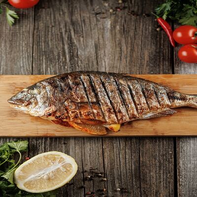 Дорадо на мангале в Шашлычная Сытый Лис по цене 720 ₽