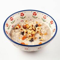 Геркулесовая каша с сухофруктами в Сыроварня