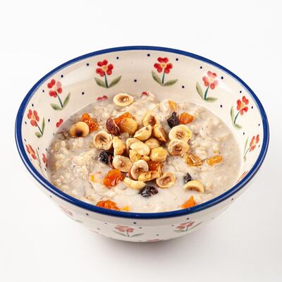 Геркулесовая каша с сухофруктами в Сыроварня по цене 390 ₽