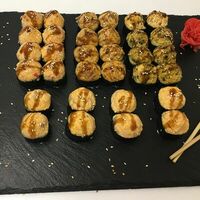 Острый запеченный сет в Sushi & Shef