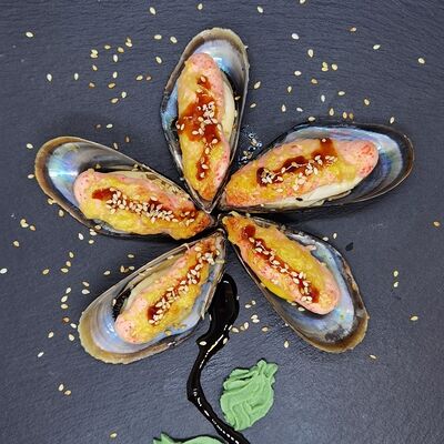Мидии запеченные в My Sushi по цене 839 ₽