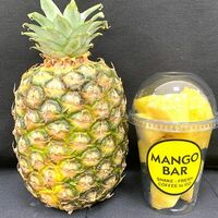 Слайсы ананаса в Mango Bar