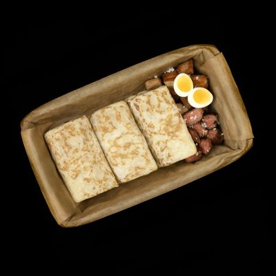 Замороженные блины по-домашнему с мясом в PeliBox Легендарные пельмени & вареники по цене 697