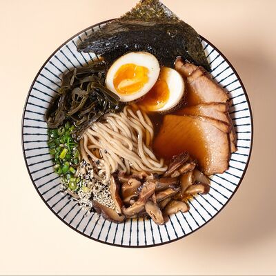 Шою-рамен в Мастер Ли по цене 560 ₽