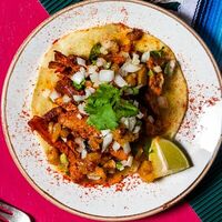 Тако Аль пастор со свининой в Michelada
