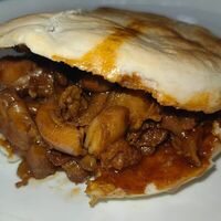 Руджиамо (Лепёшка с куриным мясом) в Китайское кафеХао вэй рамен